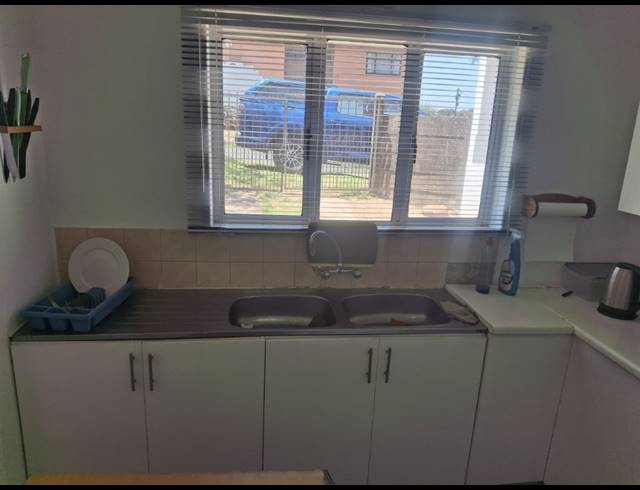 3 BEDROOM HOUSE FOR SALE IN AUSTERVILLE